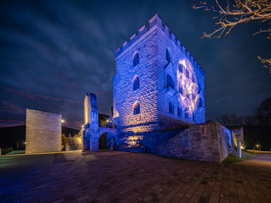 Lichtinstallation licht.atem: demokratie am Hambacher Schloss