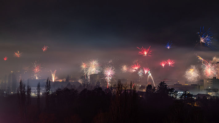 Silvesterfeuerwerk über Neustadt