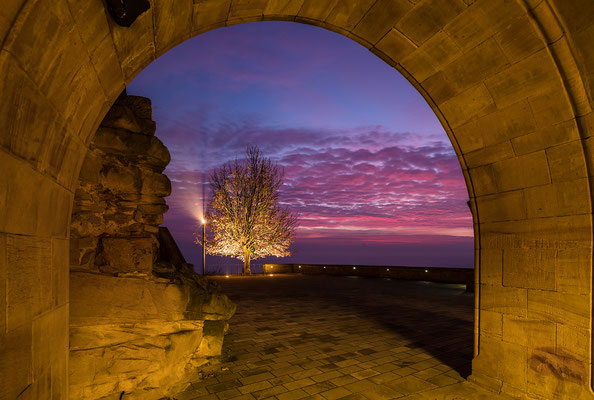 Sonnenaufgang am Hambacher Schloss