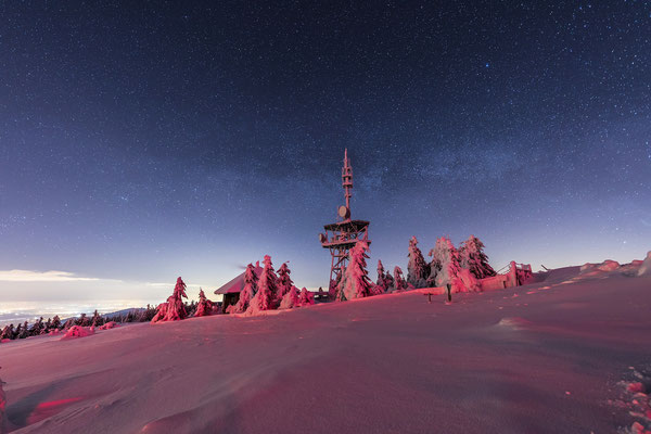 Sternklare Winternacht auf der Hornisgrinde