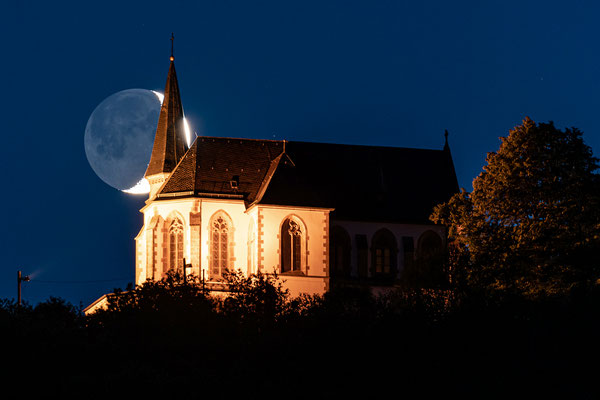 Vollmonduntergang an der Annakapelle