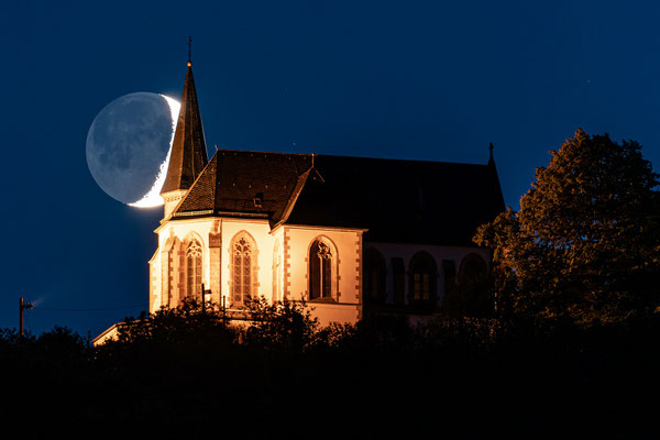 Vollmonduntergang an der Annakapelle