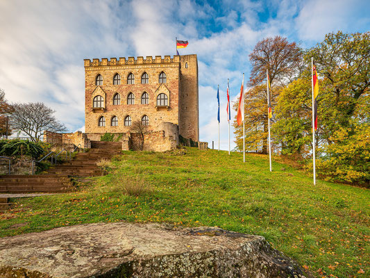 Herbstmorgen am Hambacher Schloss