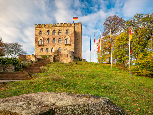Herbstmorgen am Hambacher Schloss