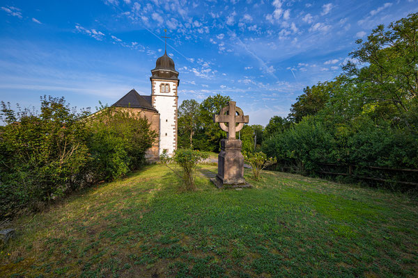Remigiuskirche über Theisbergstegen