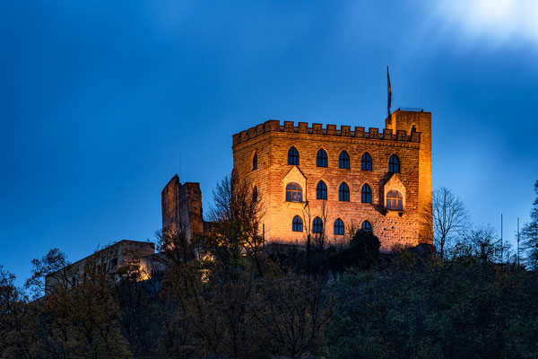 Blaue Stunde am Hambacher Schloss