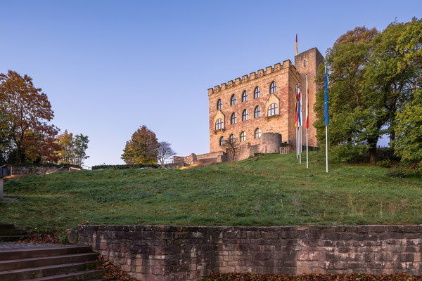 Frühmorgens am Hambacher Schloss