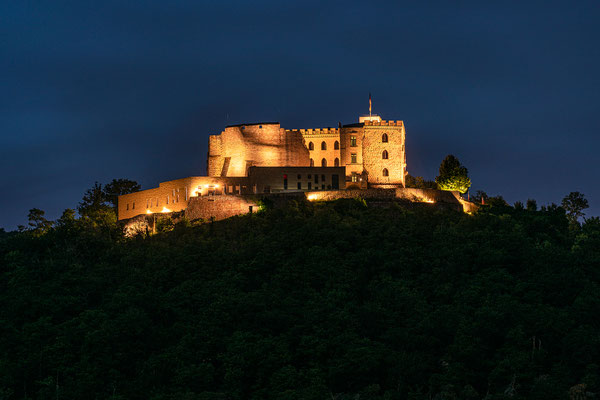 Blaue Stunde am Hambacher Schloss