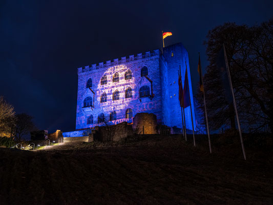Lichtinstallation licht.atem: demokratie am Hambacher Schloss