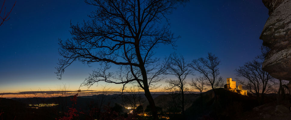 Trifels zur Blauen Stunde