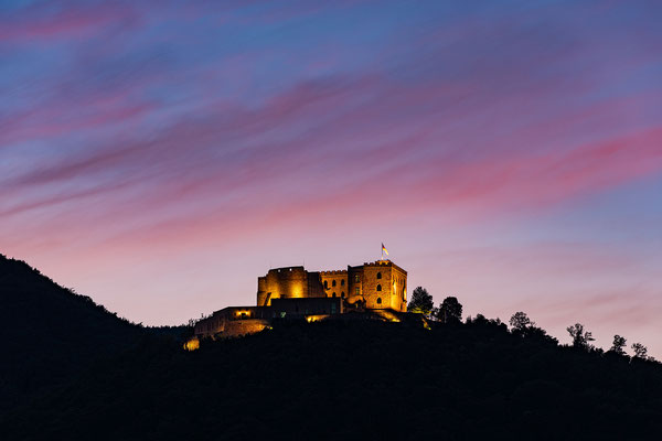 Abenddämmerung am Hambacher Schloss