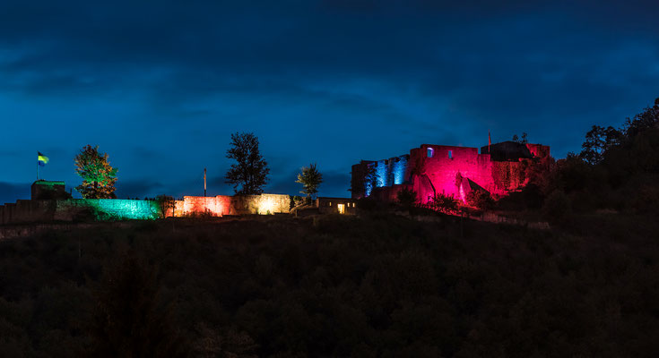 Burgenleuchten auf der Ruine Wolfsburg