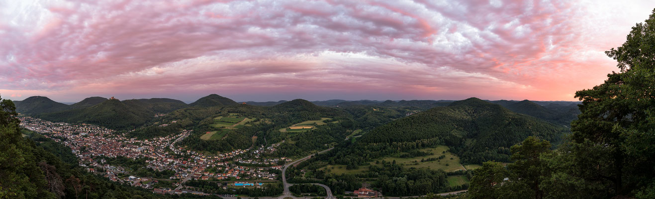 Sonnenuntergang am Sommerfels