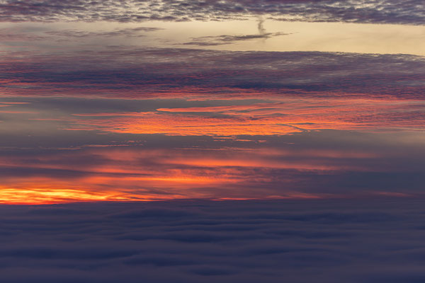 Kurz vor Sonnenaufgang auf der Kalmit ...