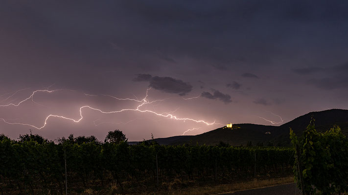 Gewitter am Hambacher Schloss