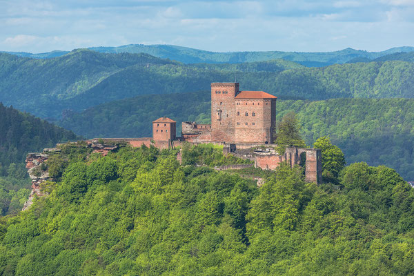 Blick auf die Burg Trifels