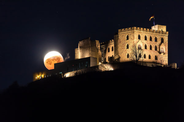 Mondfinsternis am Hambacher Schloss