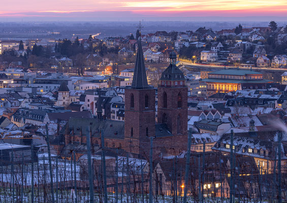 Intensiver Sonnenaufgang bei Neustadt