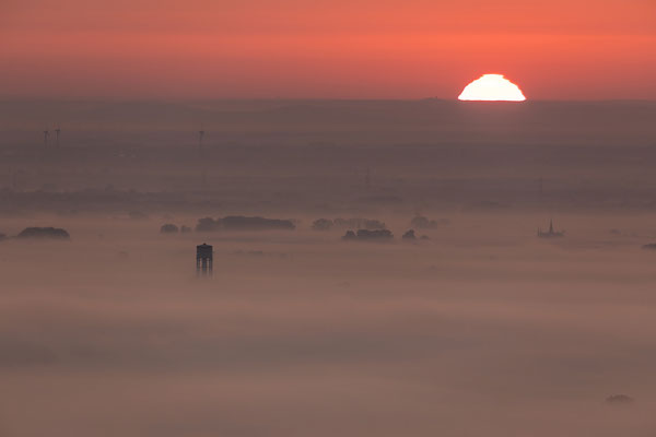 Sonnenaufgang am Hambacher Schloss