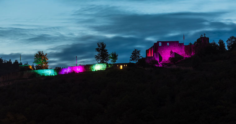 Burgenleuchten auf der Ruine Wolfsburg