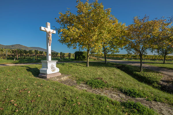 Altes Feldkreuz zwischen Maikammer und Sankt Martin