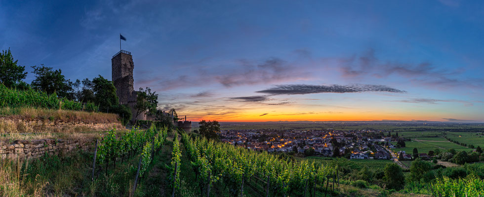 Sonnenaufgang an der Wachtenburg