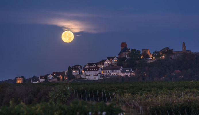 Vollmonduntergang bei Neuleiningen