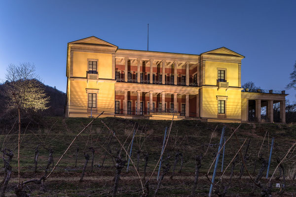Villa Ludwigshöhe im Abendlicht