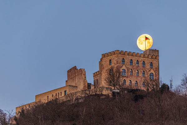 Vollmond am Hambacher Schloss