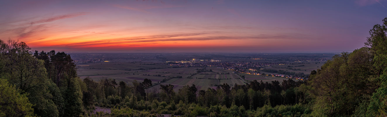 Morgenstimmung am Siegesdenkmal