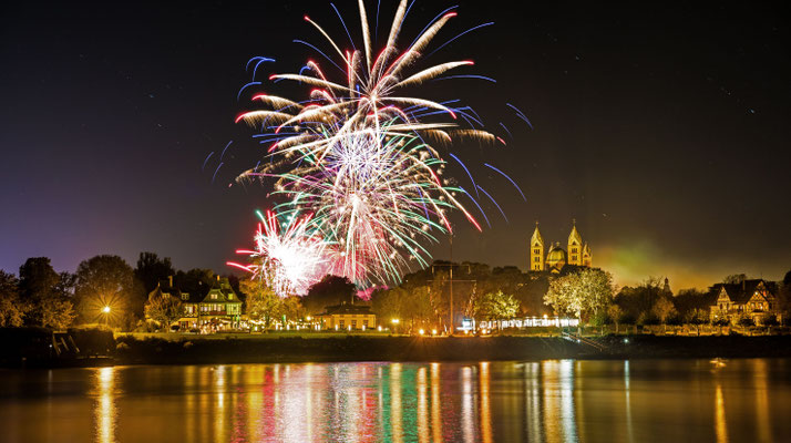 Feuerwerk zur Speyerer Herbstmesse