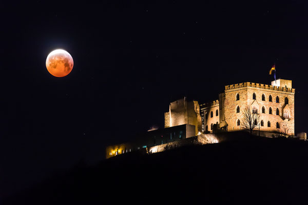 Mondfinsternis am Hambacher Schloss