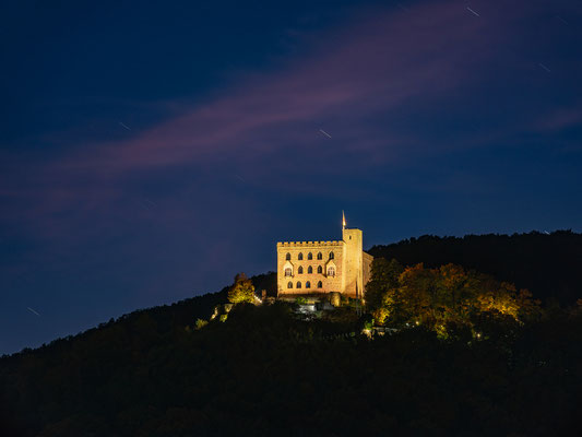 Abendliche Blaue Stunde am Hambacher Schloss
