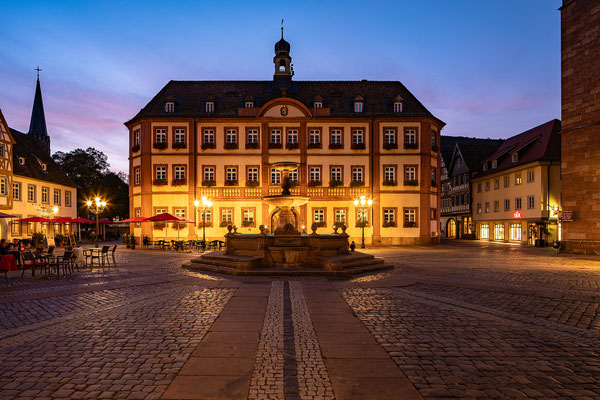 Blaue Stunde in Neustadts Altstadt