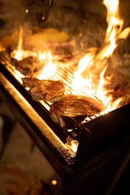 Heute grillen wir unsere leckeren Weideschwein Koteletts