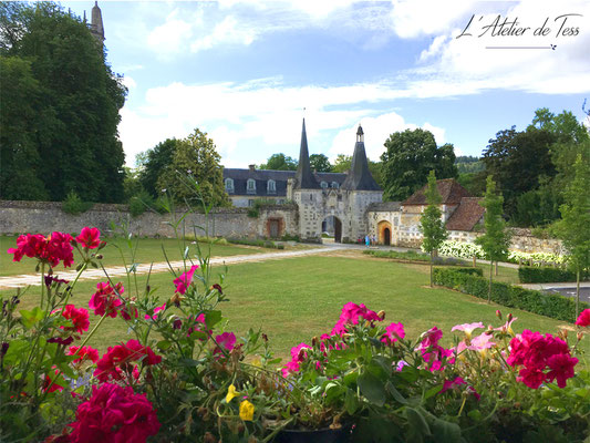 Vue de la chambre du peinte - Abbaye du Bec Hellouin 