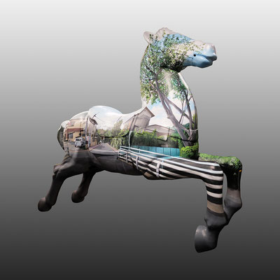 INVISIBLE / acrylics on Old merry-go-round horse / 140×110×40cm (without the base) / 2015