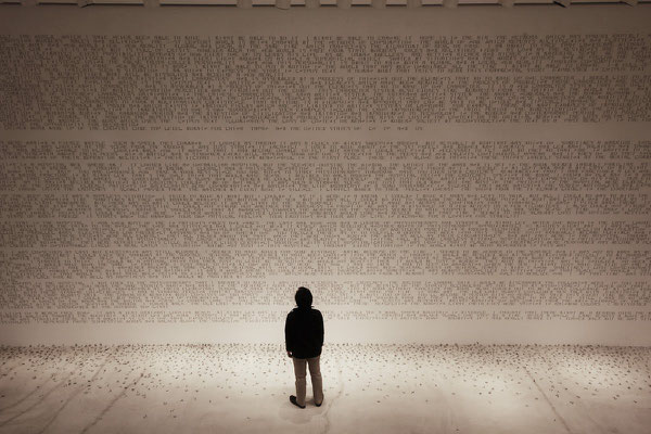  CNJPUS TEXT / PVC Sheets on wall and floor / 12.6 x 4.5 m / 2011 / Towada Art Center