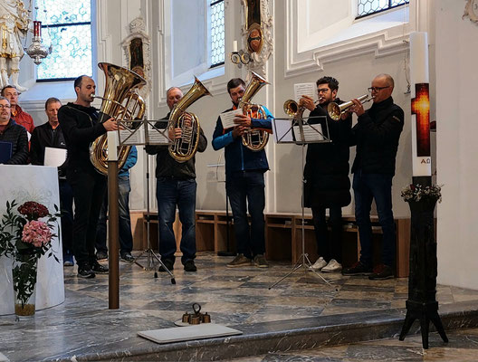 15. Mai 2025: Maiandacht mit Gesang und Musik - Oberperfer Weisenbläser