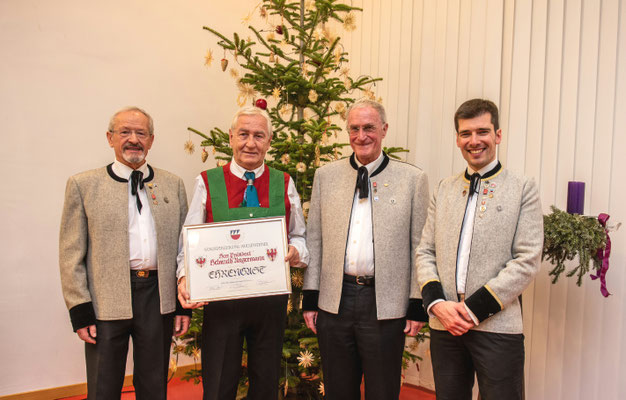 21. Dezember 2019: Besinnliches Adventsingen mit Erzbischof Dr. Alois Kothgasser und dem größten Tiroler Männerchor - Ernennung von Präsident des GVS Helmut Angermann zum "Ehrengast der Sängervereinigung Wolkensteiner"