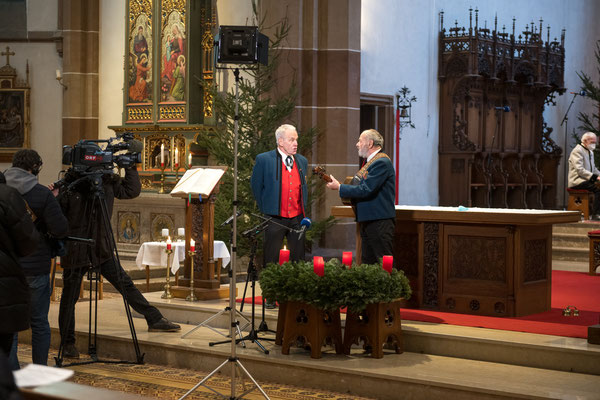 20. Dezember 2020: Besinnliches Adventsingen mit Erzbischof Dr. Alois Kothgasser - "Halltaler Zwoagsang"