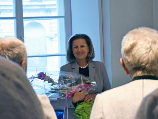 21. März 2019: Geburtstags-Ständchen für Landesrätin Patrizia Zoller-Frischauf - eine sichtlich erfreute Frau Landesrätin