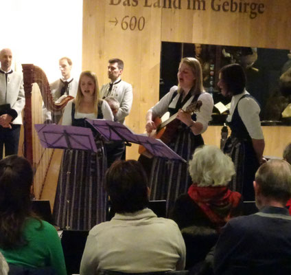 13. Dezember 2019: Weihnachtliche Volksmusik - Huberalm Dirndln