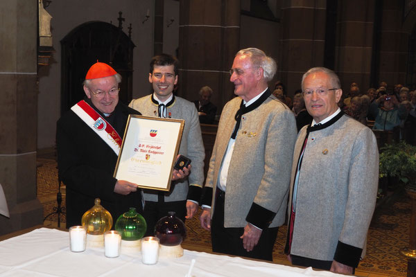 04. Mai 2019: Feierliches Marienlob mit Erzbischof Dr. Alois Kothgasser - feierliche Ernennung von SE Erzbischof Dr. Alois Kothgasser zum "Ehrenmitglied der Sängervereinigung Wolkensteiner"