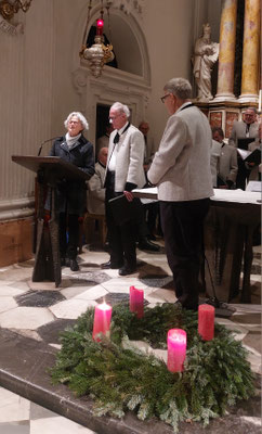 17. Dezember 2025: Tiroler Dialekt-Weihnacht - Ehrung von Ehrenmitglied Peter Raab durch Organe des Chorverbandes Tirol