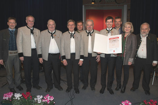 01. Februar 2020: 7. Tiroler Volksliedwettbewerb "A Liadl lasst's hearn" - Die Überreichung der Urkunde