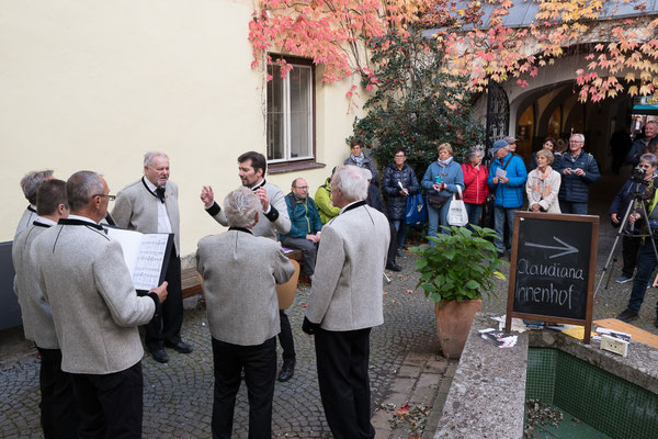 23. Oktober 2021: "Aufg'horcht in Innsbruck" des Tiroler Volksmusikvereins, Innenhof Stadtturm/Innsbruck