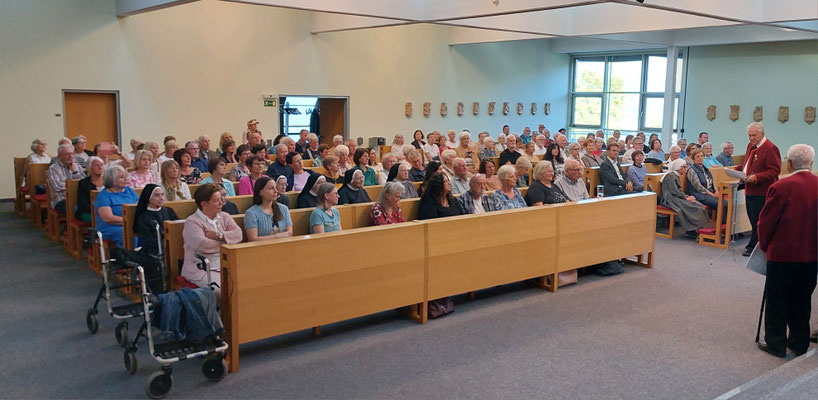 30. Mai 2025: Tiroler Marienlob - Viele Besucher fanden sich in der Kapelle des Sanatoriums in Hochrum ein