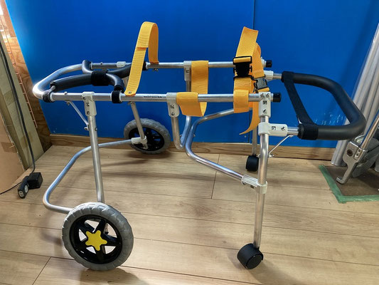 ☆あご乗せ☆ - バックヤードファクトリーぶる｜京都