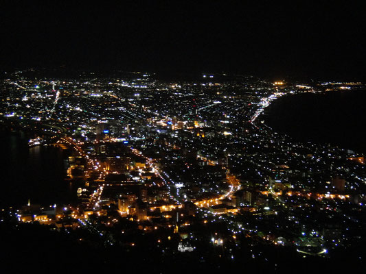 夜景　ネオンや看板が少ないから綺麗なのかも